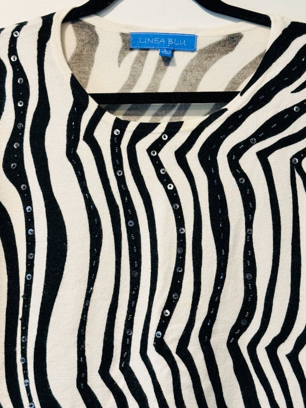 Linea Blu Zebra Print Lightweight Sweater w/ Sparkly Sequins